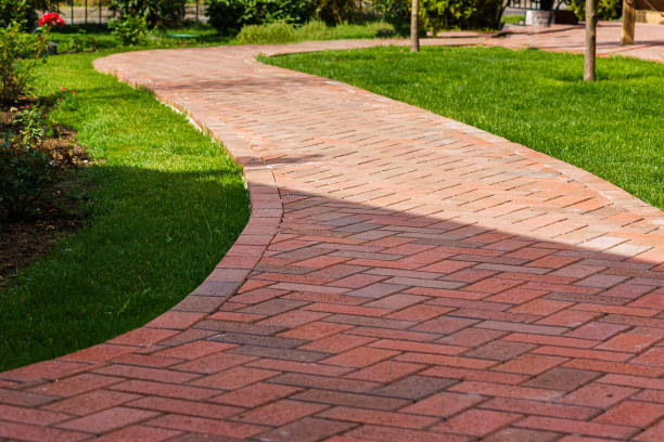 Best Residential Driveway Paver Services  in Alafaya, FL